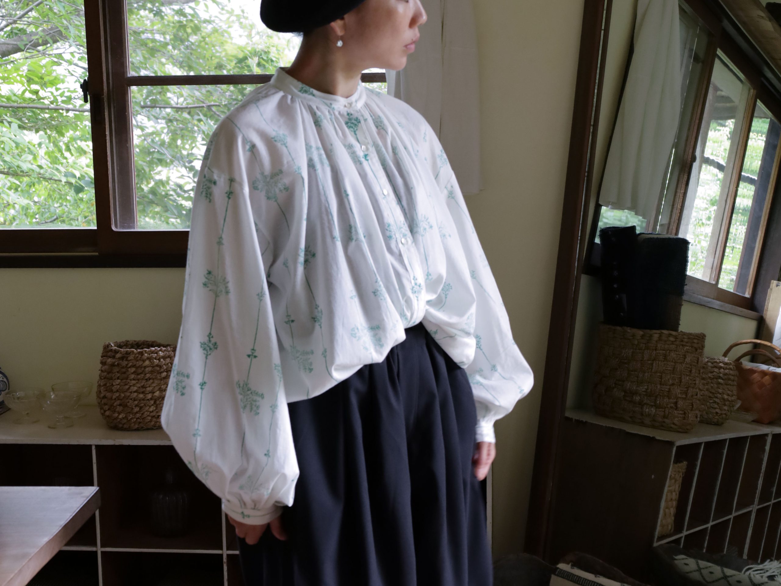 gather blouse / limited green