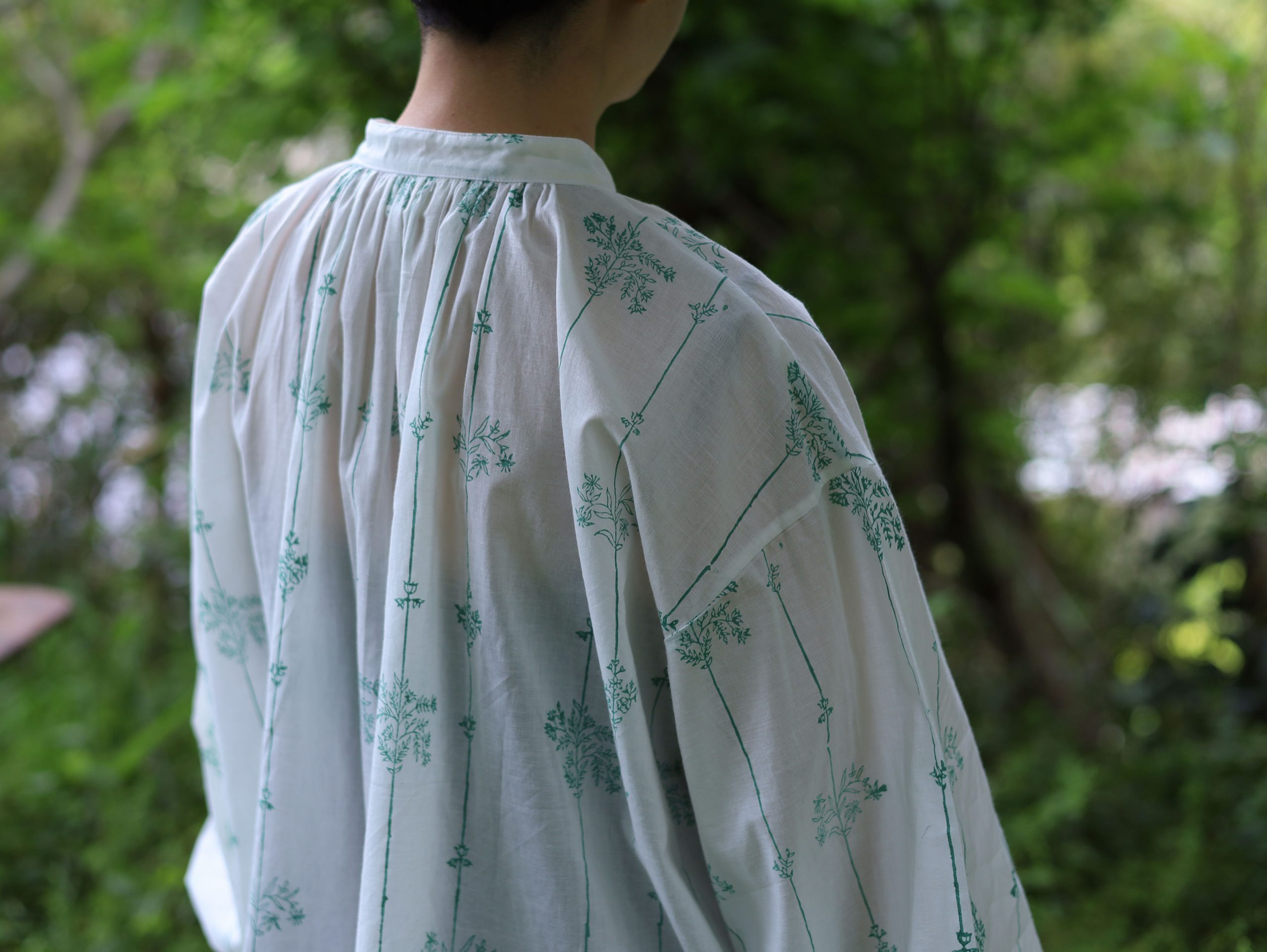 gather blouse / limited green