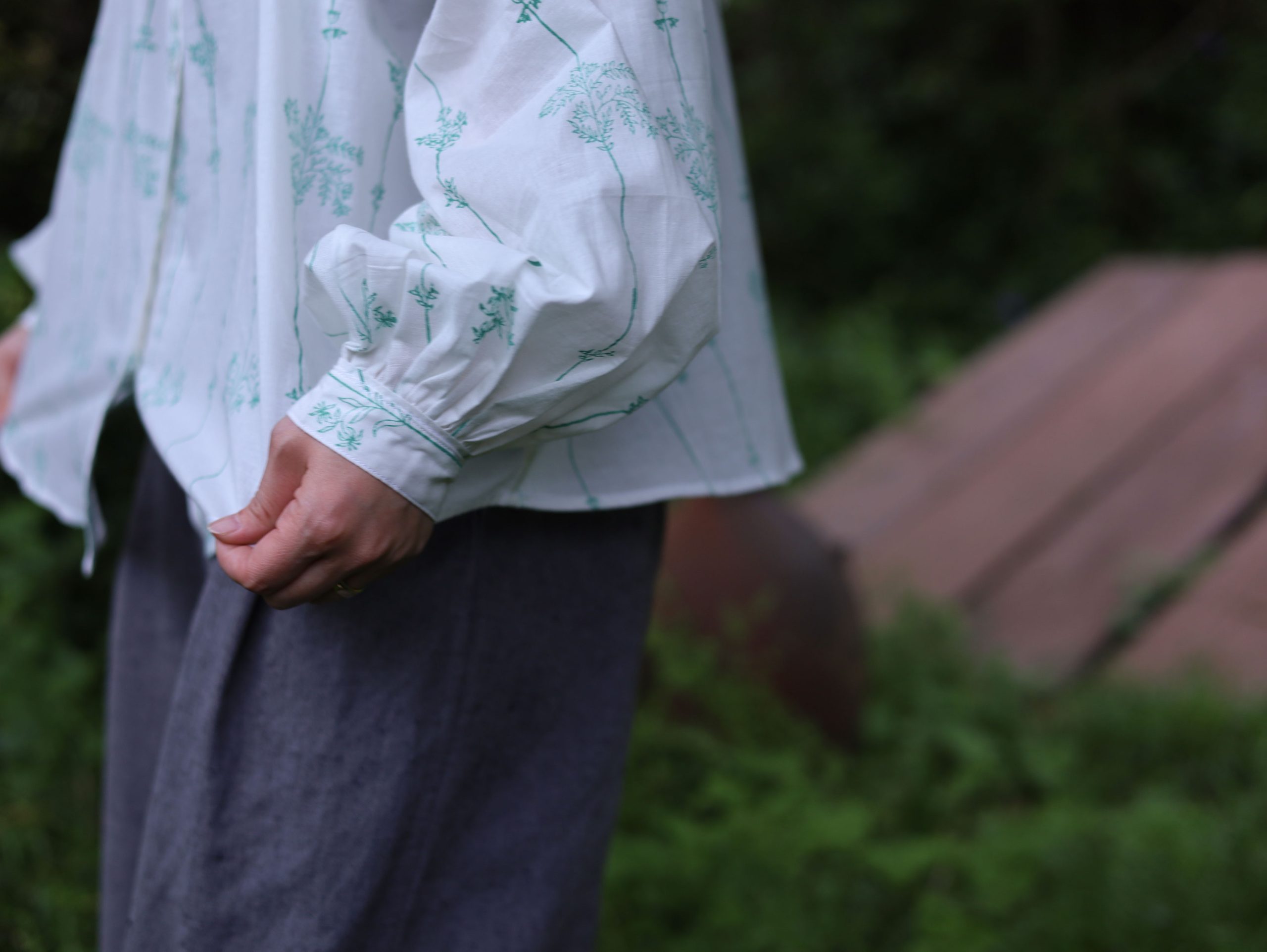 gather blouse / limited green